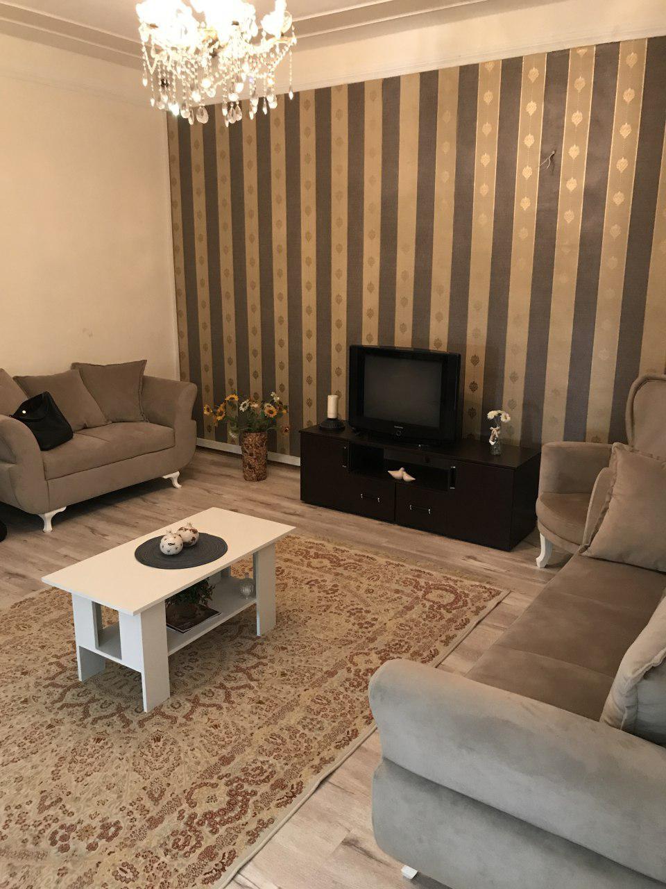 شعبه یک دختران